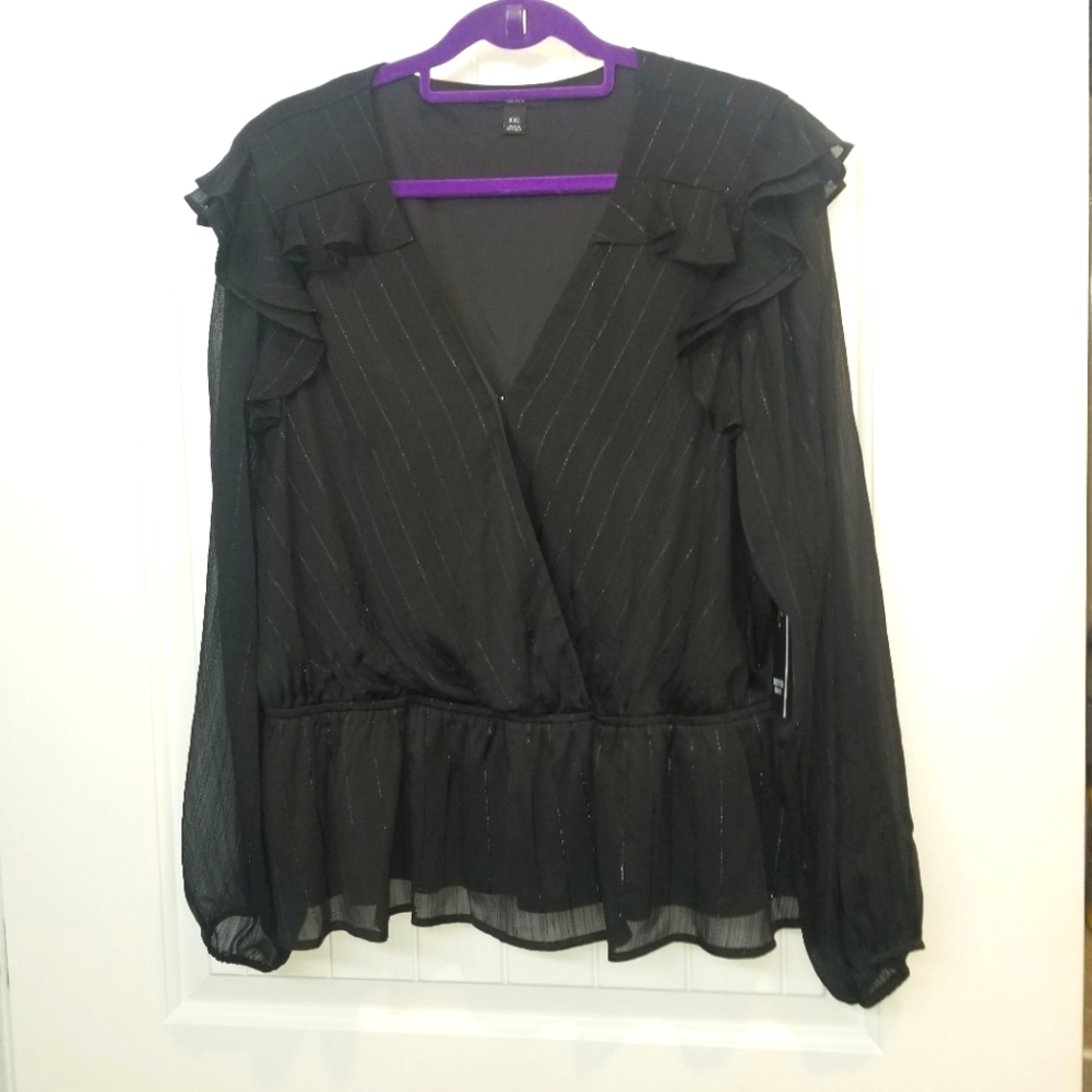 Simply Vera Wang Dressy Black Blouse with Shimmer from Silver thread